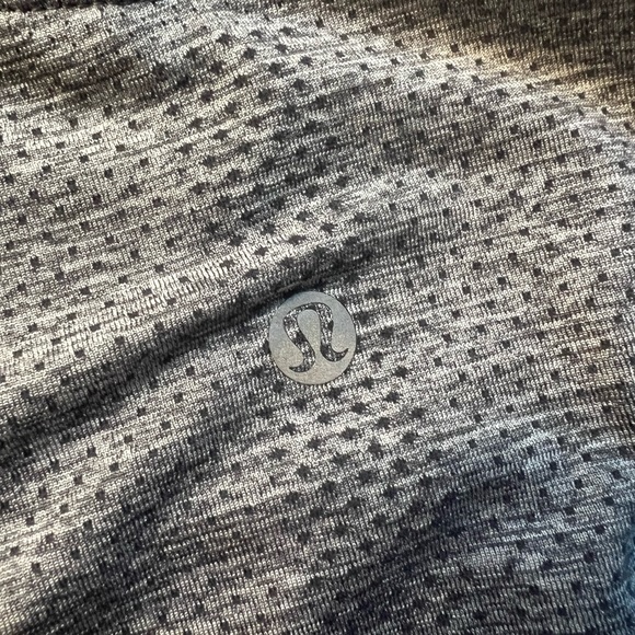 swiftly tech short sleeve, 2.0 size 6. - Picture 2 of 2